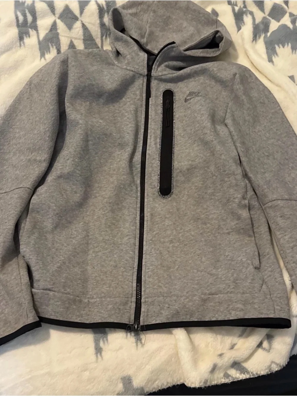 Nike Men’s Grey Full-Zip Hoodie Tech Jacket